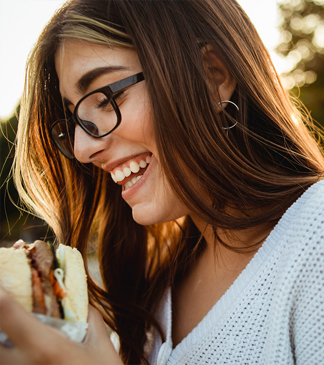 Can I eat normally while wearing removable appliances?