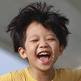 Straighten your teeth with Invisalign